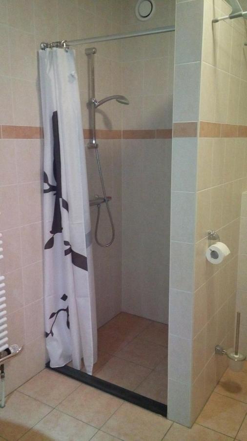 Uut In Thuus 21A Apartment Buren  Ngoại thất bức ảnh